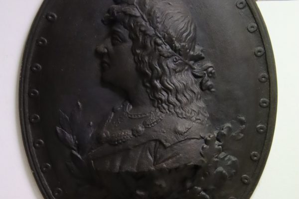 Massa múzeum, Újmassán öntött Mátyás király dombormű a 19. századból | Fotó: Farkas Ferenc