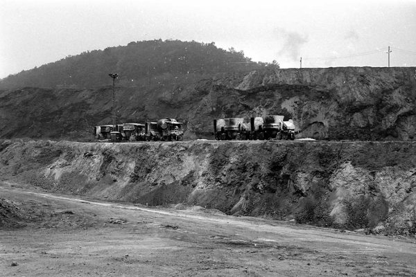 Meddőhányó a Hétes-völgyben. (1975) Fortepan / Kende János